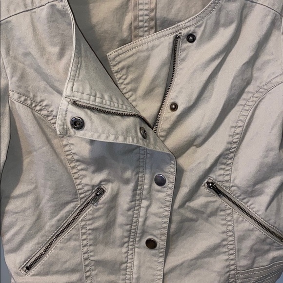 H&M beige jacket - Picture 3 of 4